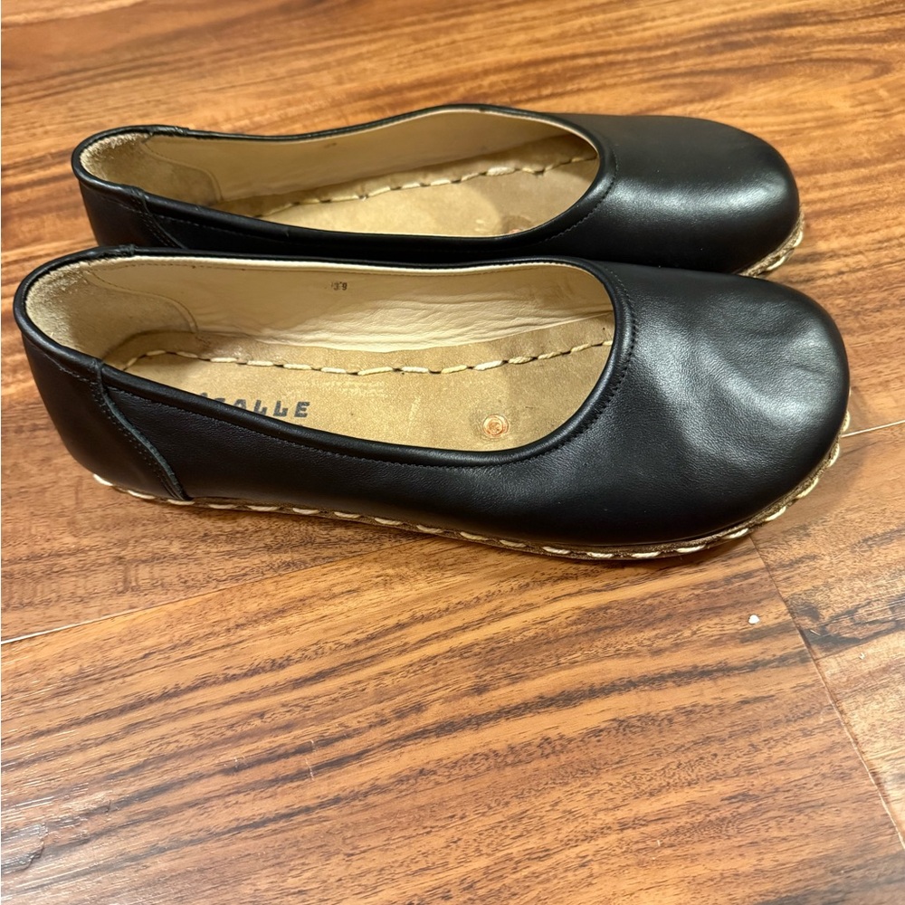 Galle Barefoot Black Women's Flats size 39